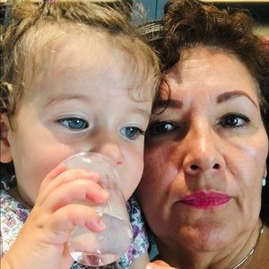 Meet your Posher, Alma